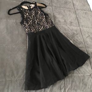 Francesca’s sleeveless little black dress!